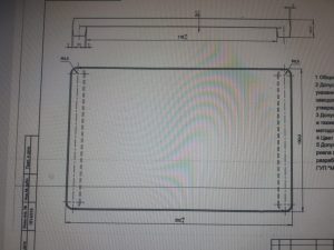 Схема Резинотехническая прокладка размером 202×130×8 мм используется в системах рельсового скрепления КДП-50 под рельсы Р50. Устанавливается на подкладку типа метро, создавая упругое звено между рельсом и металлической опорой. Материал прокладки обеспечивает высокую стойкость к сжатию и истиранию, не теряет свойств под воздействием влаги и химических реагентов. Применение таких прокладок позволяет снизить вибрационные нагрузки, уменьшить передачу шума на конструкцию пути и продлить срок службы подкладок, болтов и анкеров. Изделие полностью соответствует нормативным требованиям и стандартам метрополитена.